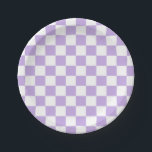 Schachbrett und Weiß Pappteller<br><div class="desc">Abstrakte digitale Kunst von Lavendel und weißen Quadraten in einer karierten Formation.</div>