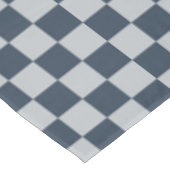 Schachbrettmuster aus schwarzem Eis Tischdecke (Schrägansicht)