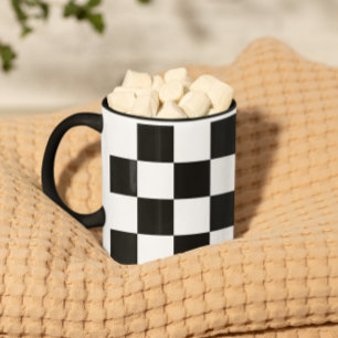 Schachbrettmuster in Schwarz und Weiß Tasse