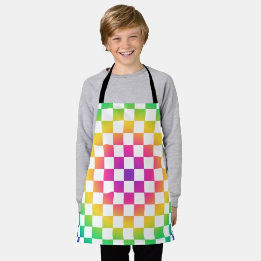 Schachbrettmuster - Regenbogen - farbiges Muster Schürze (Getragen)