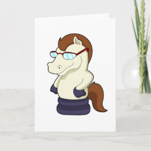 Schachfigur Springer als Pferd mit Sonnenbrille Karte