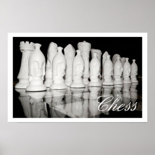 Schachfiguren auf Brett, realistische Figuren Poster