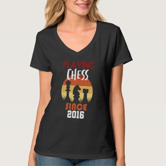 Schachspielen seit 2016 T-Shirt (Vorderseite)