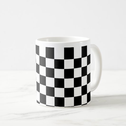 Schachspielkarriertes Rennmuster Schwarz-weiß Kaffeetasse (VorderseiteRechts)