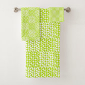 Schachte Liebe in Kalkgrün und Weiß Badhandtuch Set (Insitu)