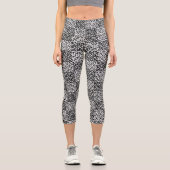 Schachte Liebe in Schwarz und Weiß Capri Leggings (Vorderseite)