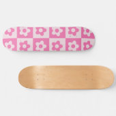 Schachte vorlegende Retro-Blume weiß und rosa Skateboard (Horizontal)