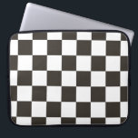 Schachtel (Schwarz und Weiß) (Muster des Schachbre Laptopschutzhülle<br><div class="desc">Dieses Design verfügt über eine schwarz-weiße Schachflagge, die typischerweise im Motorsport verwendet wird, um das Ziel anzuzeigen. Die Flagge wird oft mit dem Gewinner eines Rennens in Verbindung gebracht, da sie die ersten sind, die an der Schachflagge vorbeifahren. Das Muster kann auch durch ein Schachbrett beeinflusst werden, das zum Spielen...</div>