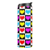 Schachtes Muster für farbenfrohe Herzen Thermosbecher (Nach links gedreht)