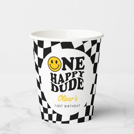 Schachtes Preppy Lächeln Ein Happy Typ 1. Geburtst Pappbecher (Links)