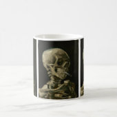 Schädel des Skeletts mit brennender Zigarette, Van Kaffeetasse (Mittel)