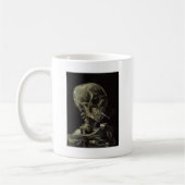 Schädel eines Skeletts mit brennender Zigarette Kaffeetasse (Links)