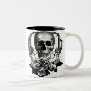 SCHÄDEL-GEWEHRE und ROSEN Zweifarbige Tasse