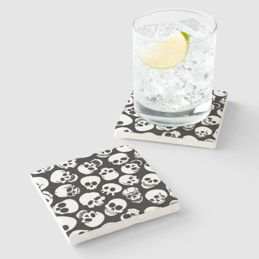 Schädel im schwarzen Hintergrund-Muster Steinuntersetzer (Seitenansicht)