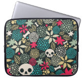 Schädel in Blume Laptopschutzhülle (Vorderseite)