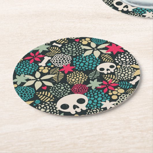 Schädel in Blume Runder Pappuntersetzer (Angewinkelt)