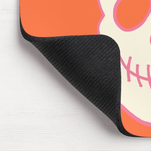 Schädel in Rosa, Orange und Creme Mousepad (Ecke)