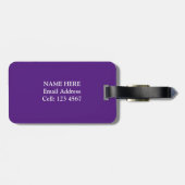 Schädel, Knochen auf königlichem lila Gepäckanhänger (Rückseite horizontal)