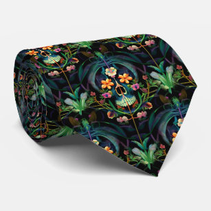 Schädel mit dunklen tropischen Dschungel-Blume Krawatte