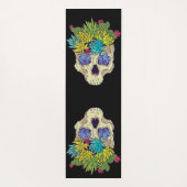 Schädel mit Kristallen und Sukkulturen Yogamatte (Rückseite)
