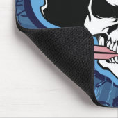 Schädel mit Piratenhut, Augenklappe und Schwert Mousepad (Ecke)