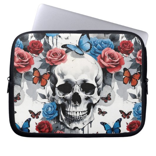 Schädel mit Rose und Schmetterlingen in Rot und Bl Laptopschutzhülle (Vorderseite)