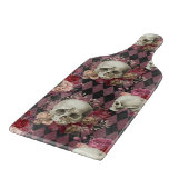 Schädel mit Rosen und rosa lila Checkered Schneidebrett (Ecke)