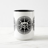 Schädel mit Schwertern Tasse (Zentrum)