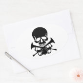 Schädel mit Trompeten als Kreuzung Ovaler Aufkleber (Umschlag)