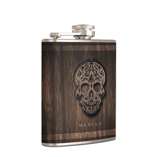 Schädel-Rolle auf Imitat-hölzernem strukturiertem Flachmann (Rechts)