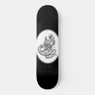 Schädel - Teufelsköpfe mit Schlange Skateboard
