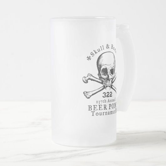 Schädel u. Knochen-Bier Pong Tasse (VorderseiteRechts)