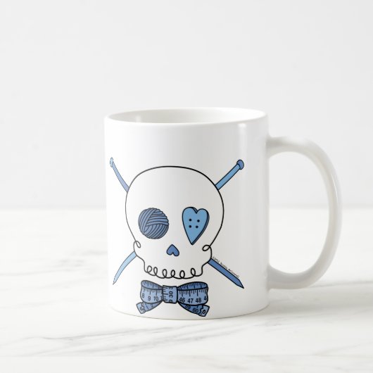 Schädel u. Stricknadeln (blau) Kaffeetasse (Rechts)