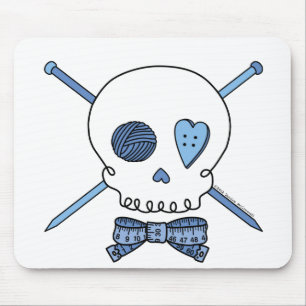 Schädel u. Stricknadeln (blau) Mousepad