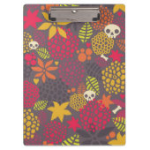 Schädel und Blumen Klemmbrett (Vorderseite)