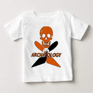Schädel und gekreuzte Trowels-Archäologie Baby T-shirt