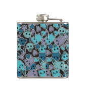 Schädel und Herzen auf schwarzem Hintergrund 2 Flachmann (Rückseite)