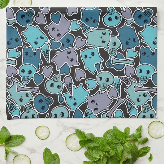 Schädel und Herzen auf schwarzem Hintergrund 2 Handtuch (Gefaltet)