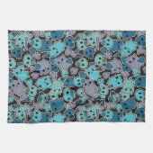 Schädel und Herzen auf schwarzem Hintergrund 2 Handtuch (Horizontal)