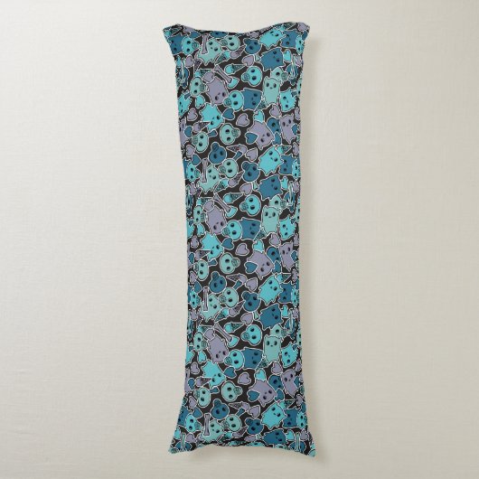 Schädel und Herzen auf schwarzem Hintergrund 2 Seitenschläferkissen (Vorderseite Vertikal)