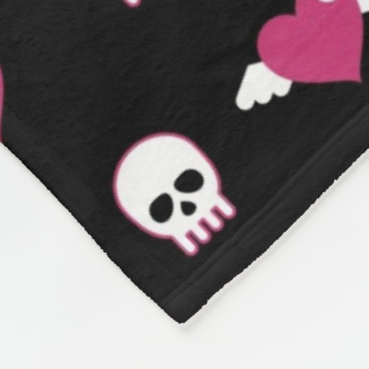 Schädel und Herzen Fleecedecke (Ecke)