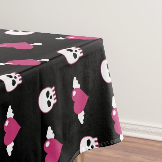 Schädel und Herzen Tischdecke (Beispiel)