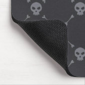 Schädel und Knochen Kontrollmuster Grau Monogramm Mousepad (Ecke)