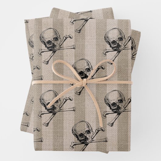 Schädel und Kreuzknochen auf Tan Strick Geschenkpapier Set (Beispiel)