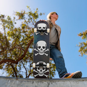 Schädel und Kreuzknochen Skateboard