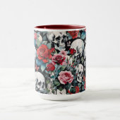 Schädel und Rose mit Schmetterlingen auf Schwarz Tasse (Zentrum)