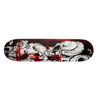 Schädelschlange Skateboard