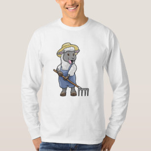 Schafe als Bauer mit Rake & Hat T-Shirt