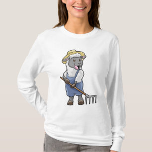 Schafe als Bauer mit Rake & Hat T-Shirt