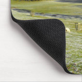 Schafe im frostigen Tal Mousepad (Ecke)